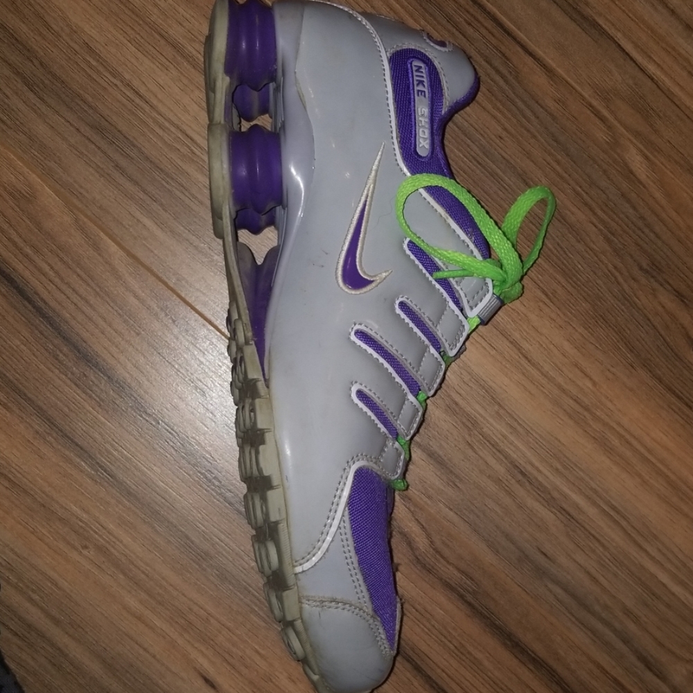 Womens Nike Shox